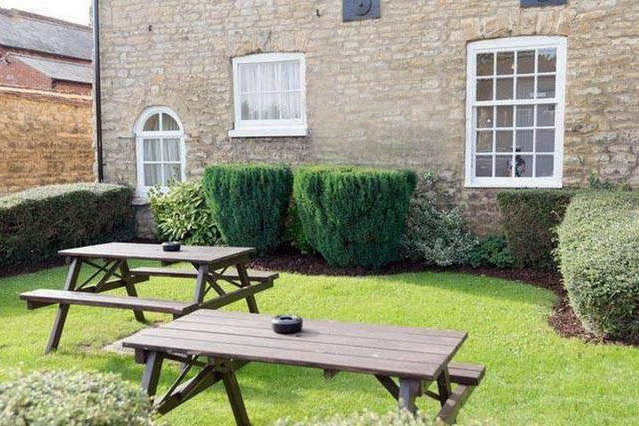 Cock Hotel By Greene King Inns Stony Stratford Zewnętrze zdjęcie
